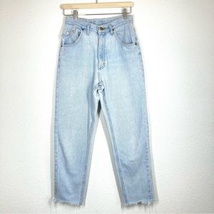 Vintage Lee Mom Jeans 90s High Waisted Tapered Light Wash Size 4 Baggy